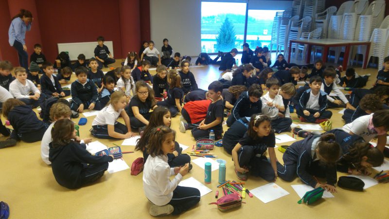 2. ve 3. sınıf öğrencilerimiz ile İngilizce Dinle ve Çiz yarışması