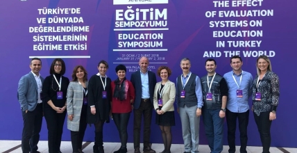 Türkiye Özel Okullar Derneğinin Antalya’da düzenlenen ” Türkiye’de ve Dünyada Değerlendirme Sistemlerinin Eğitime Etkisi” konulu sempozyumu