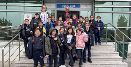 3.Sınıflar Serdivan Spor Salonu Gezisi