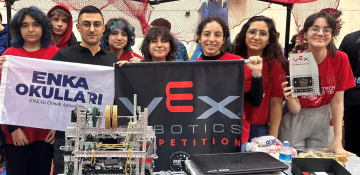 Vex Robot Yarışmasında Tasarım Ödülü Okulumuzun