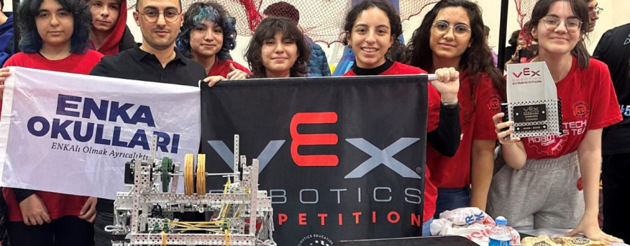 Vex Robot Yarışmasında Tasarım Ödülü Okulumuzun