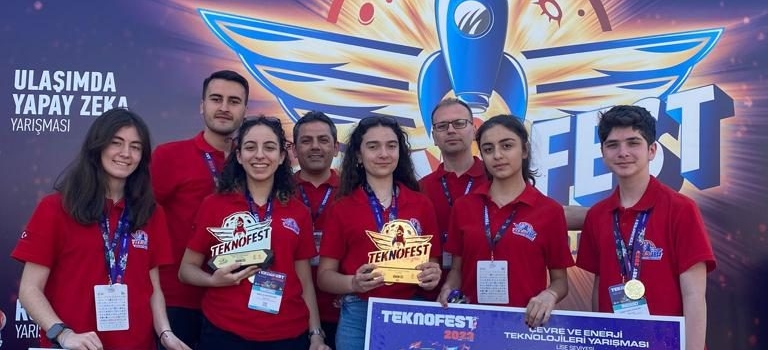 Teknofestte Çifte Birincilik Teknofestte Çifte Birincilik