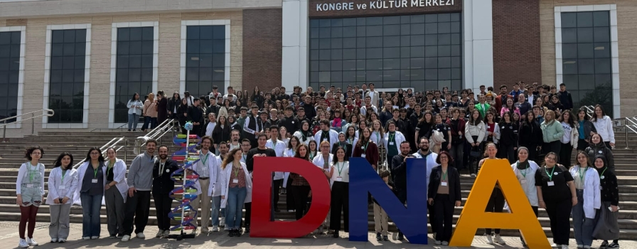 ENKA TEKNİK ÖĞRENCİLERİNİN GTÜ’DEKİ DNA GÜNÜ COŞKUSU ENKA TEKNİK ÖĞRENCİLERİNİN GTÜ’DEKİ DNA GÜNÜ COŞKUSU