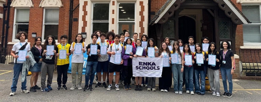 ÖĞRENCİLERİMİZ İNGİLTERE DİL OKULU EĞİTİMLERİNİ BAŞARI İLE TAMAMLADILAR ÖĞRENCİLERİMİZ İNGİLTERE DİL OKULU EĞİTİMLERİNİ BAŞARI İLE TAMAMLADILAR