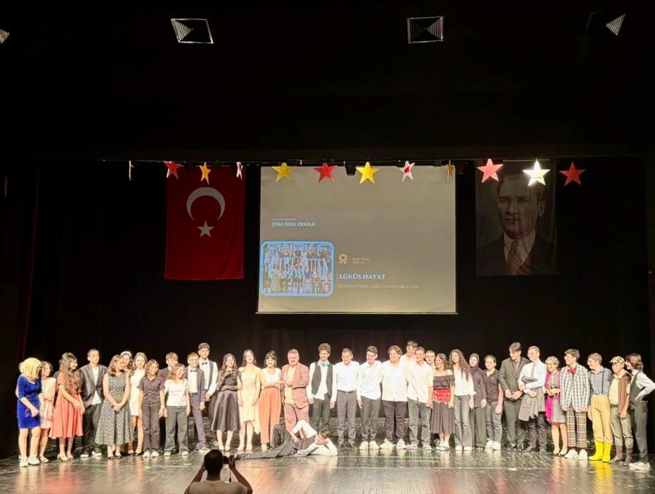 18. Liseler Arası Tiyatro Festivali’nde Ödül Sevinci